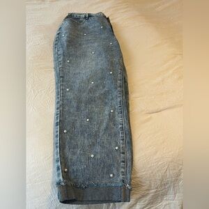 Denim pants with pearls. 1X